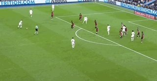 1747272374720030823.gif 皇马39射艰难逆转,姆巴佩金靴有戏!