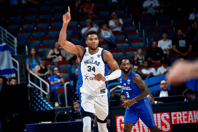 开云-爱游戏-没防守三秒照样统治！字母哥欧锦赛连续10场25+10