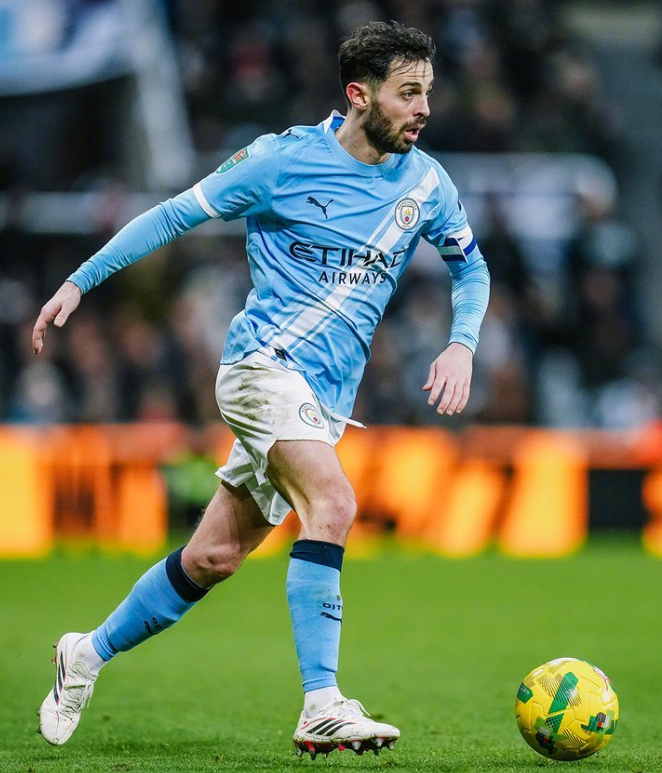 7200万新援连场建功，曼城2-0复仇纽卡，13场不败让曼联瑟瑟发抖